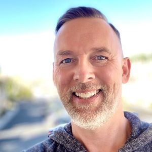 Meet your Posher, Todd